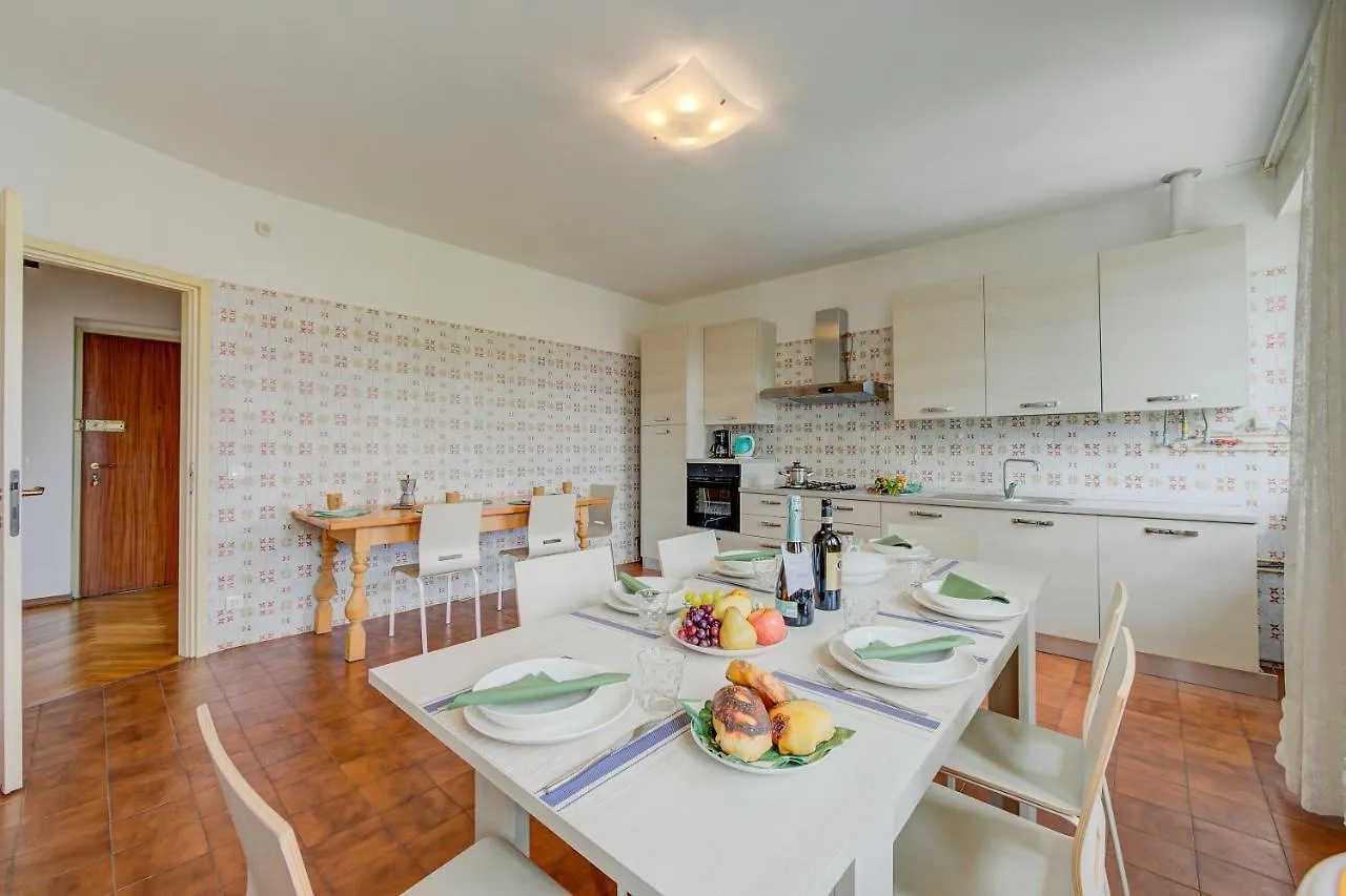 Margherita Near Lake - Family Friendly - Happy Rentals Toscolano Maderno 0*,  Italy